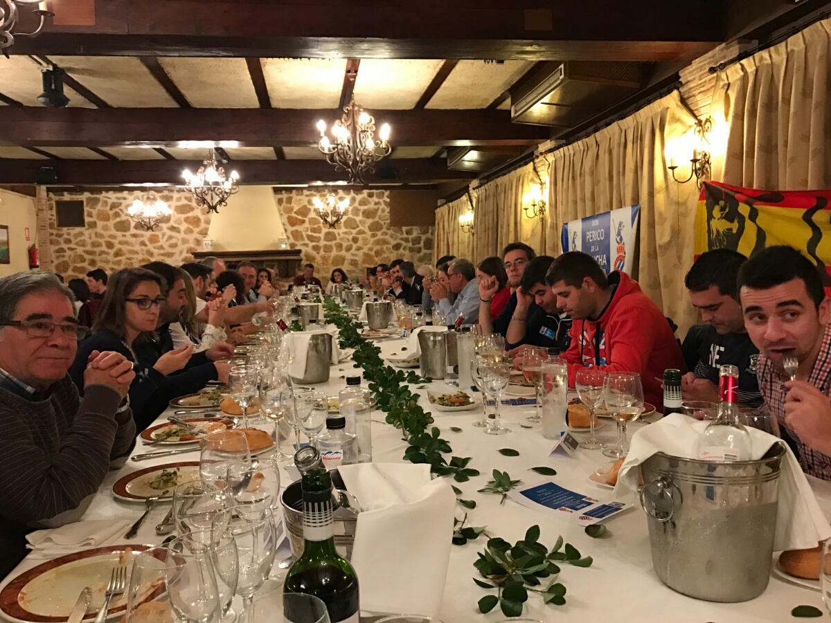 Día de fiesta, homenajes y momentos emotivos para la afición espanyolista de Mota del Cuervo