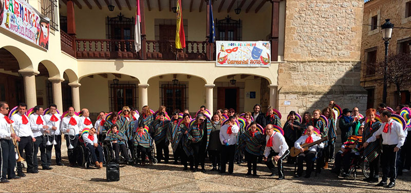 El Centro Ocupacional “El Castellar” celebra su particular carnaval mariachi.