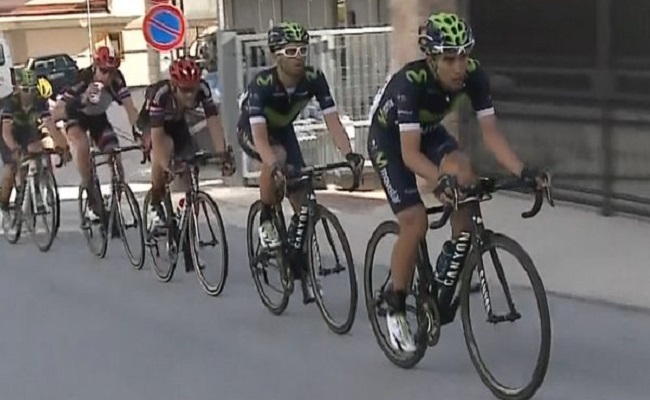 José Herrada trabajó para su equipo en una 16ª del Giro con victoria de Alejandro Valverde