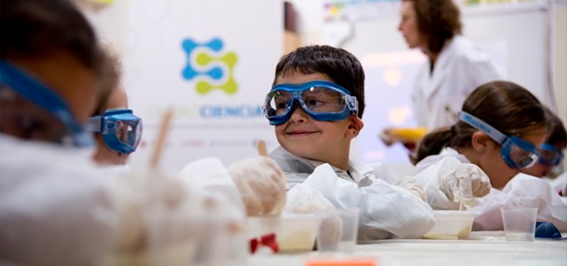 Ciudad Ciencia llega a Mota del Cuervo con nuevos talleres
