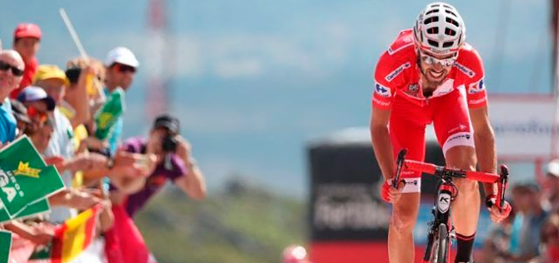 Un vertiginoso descenso corta a Jesús Herrada y pierde el liderato de La Vuelta a España tras la 14ª etapa