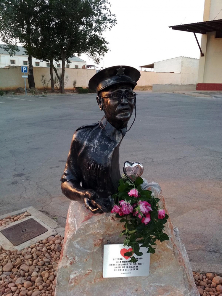 Homenaje a Jesús el Sheriff