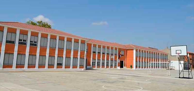 Mota del Cuervo continúa con problemas en la reconstrucción de los baños del CEIP Virgen de Manjavacas