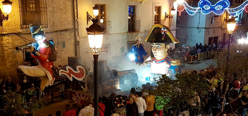 El desfile comarcal cierra el Carnaval en Mota del Cuervo