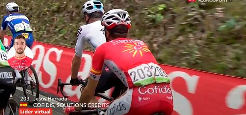 Jesús Herrada se mantiene fuerte y entra con el pelotón antes de llegar a la montaña en el Tour de Francia
