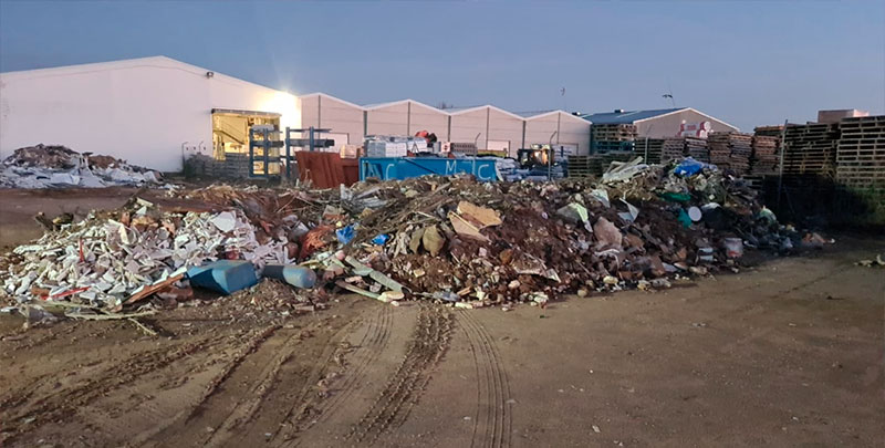 Mota del Cuervo retira más de 50 toneladas de basura de la periferia