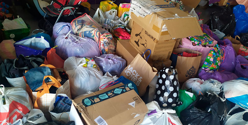 La Hermandad de Jesús Nazareno recoge más de 400 kg de comida y productos de primera necesidad para los Servicios Sociales