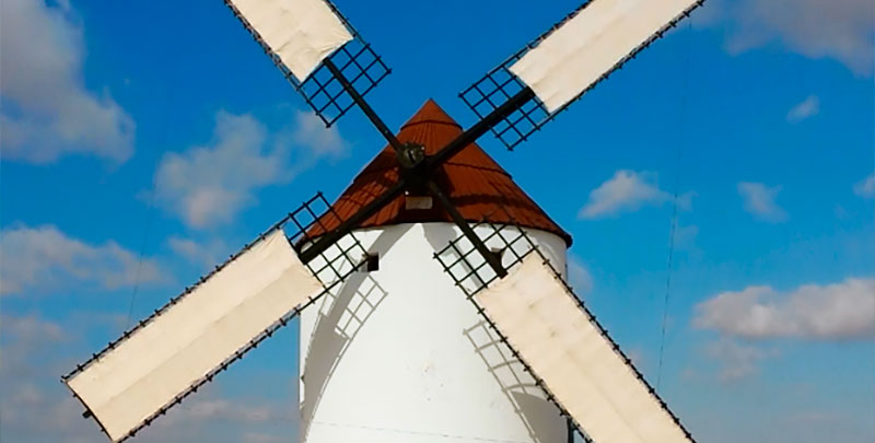 Arte, música y tradición inundan los molinos de Mota del Cuervo este fin de semana