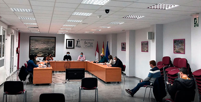 Mota elimina la tasa de terrazas a bares y la de basuras a empresas cerradas en la tercera ola