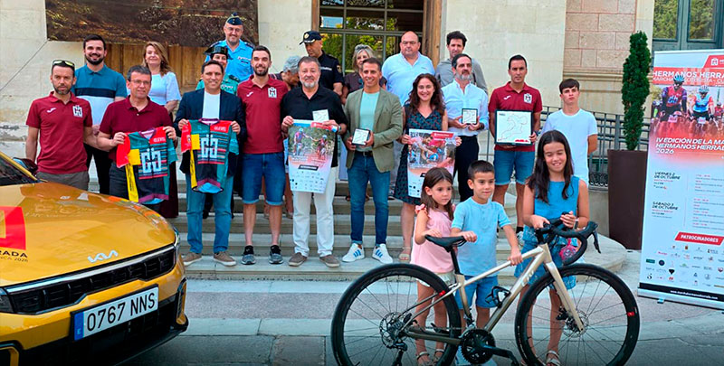 La IV Marcha Hermanos Herrada toma Cuenca con el reto de acercarse al millar de ciclistas
