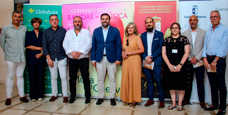 Paco Núñez anuncia en Mota del Cuervo un plan de ayudas para las bandas de música